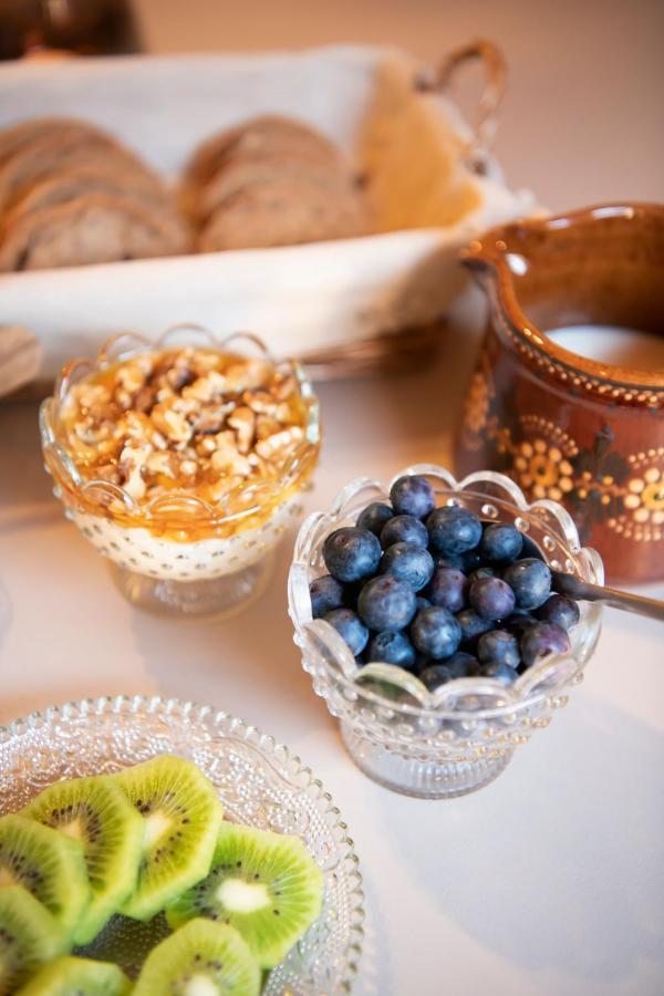 Casa Pasch - Boutique Bed And Breakfast In Cumpadials 苏姆维特格 外观 照片